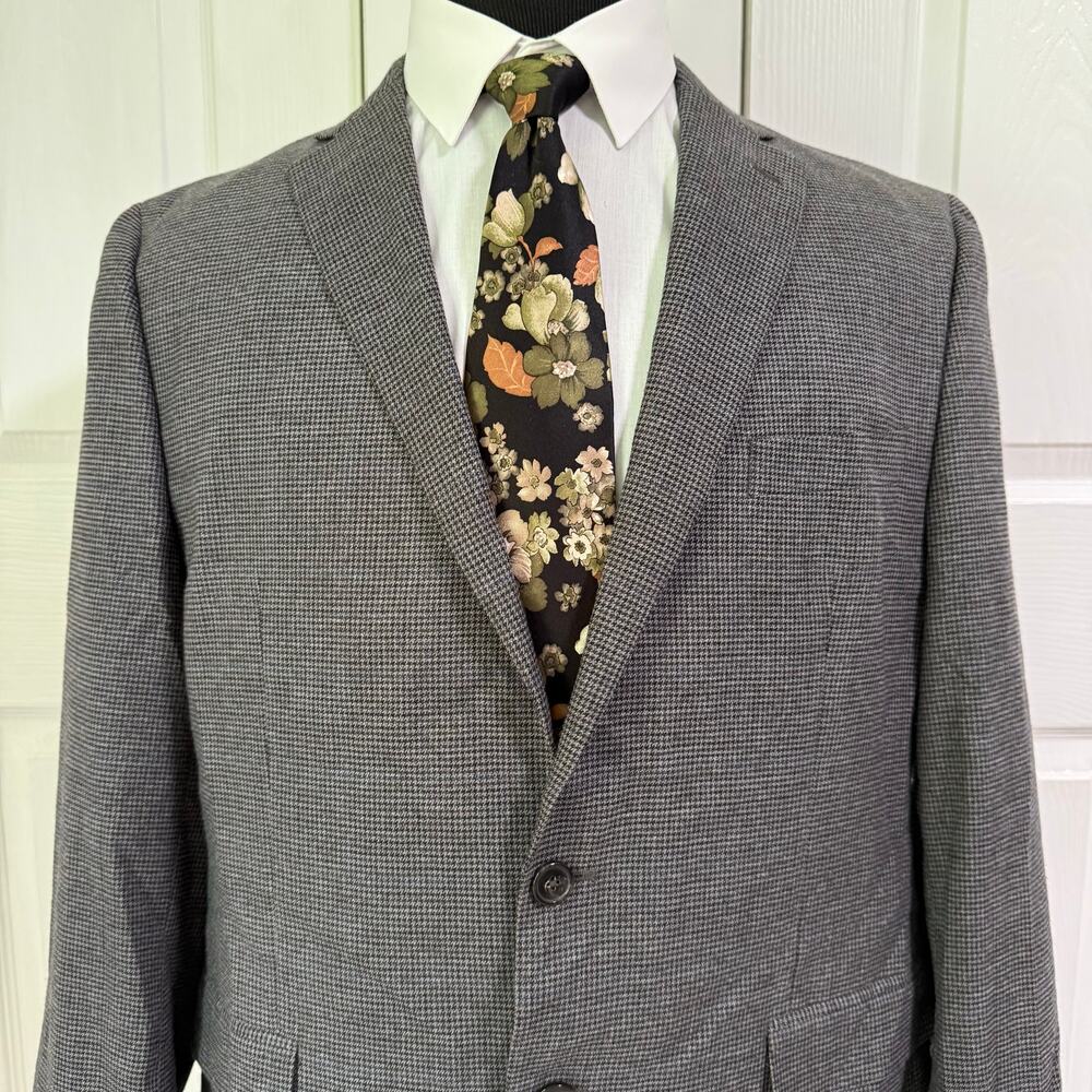 Chaps Men's Mini Houndstooth Two Buttons Sportscoat Blazer Jacket Size 44R - Picture 2 of 10